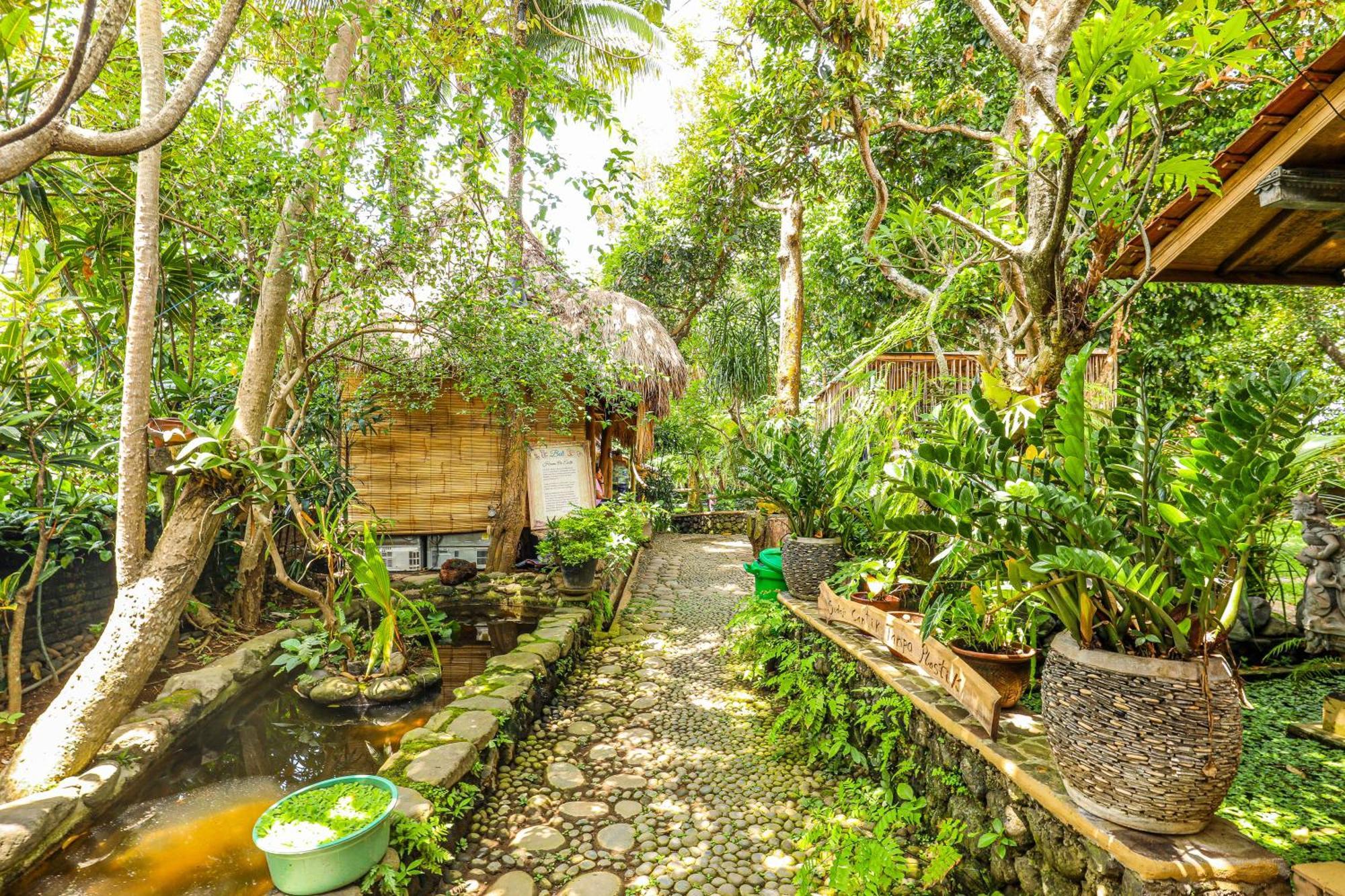 Omunity Bali Hotel Singaraja Eksteriør billede