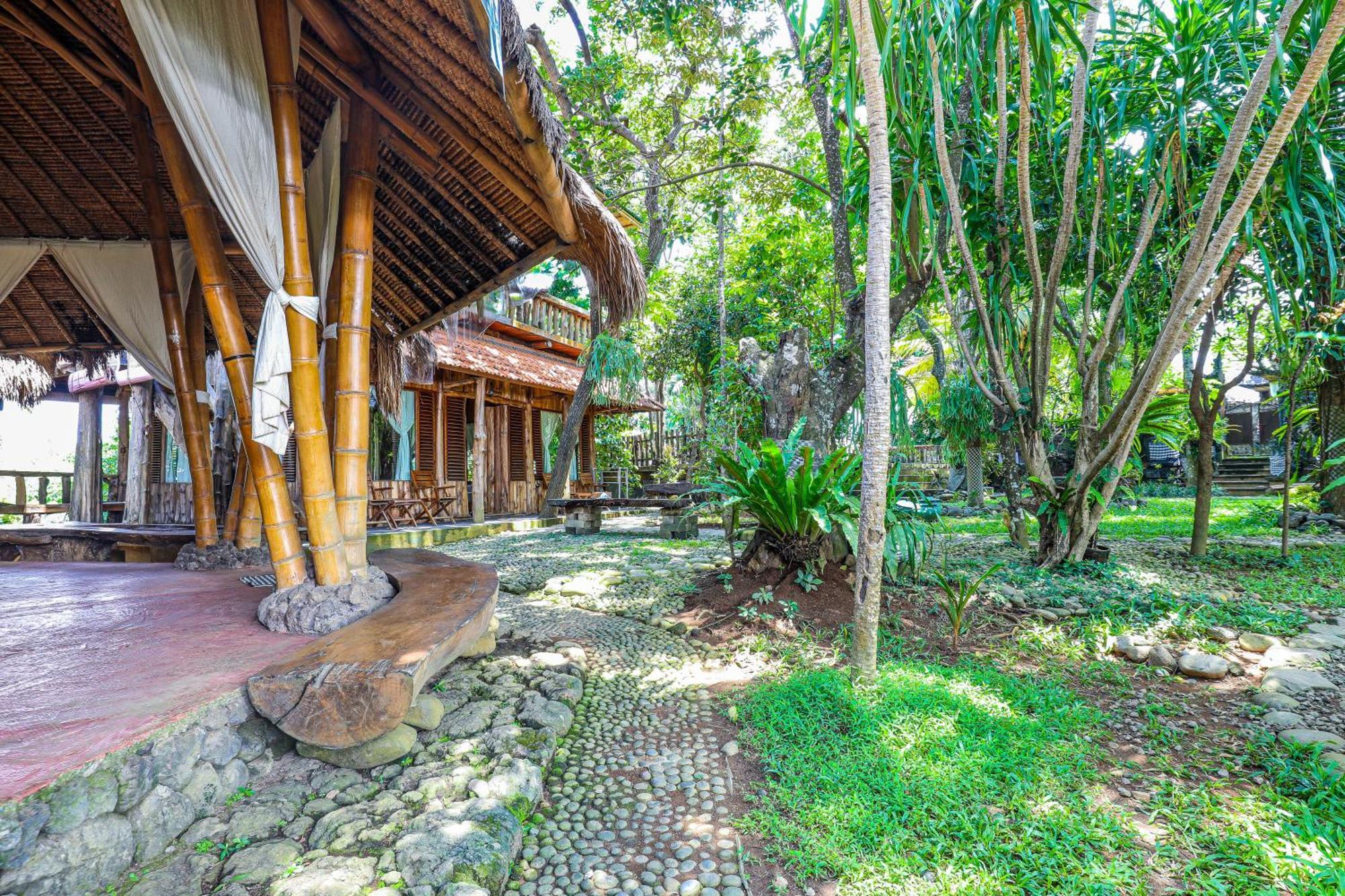 Omunity Bali Hotel Singaraja Eksteriør billede