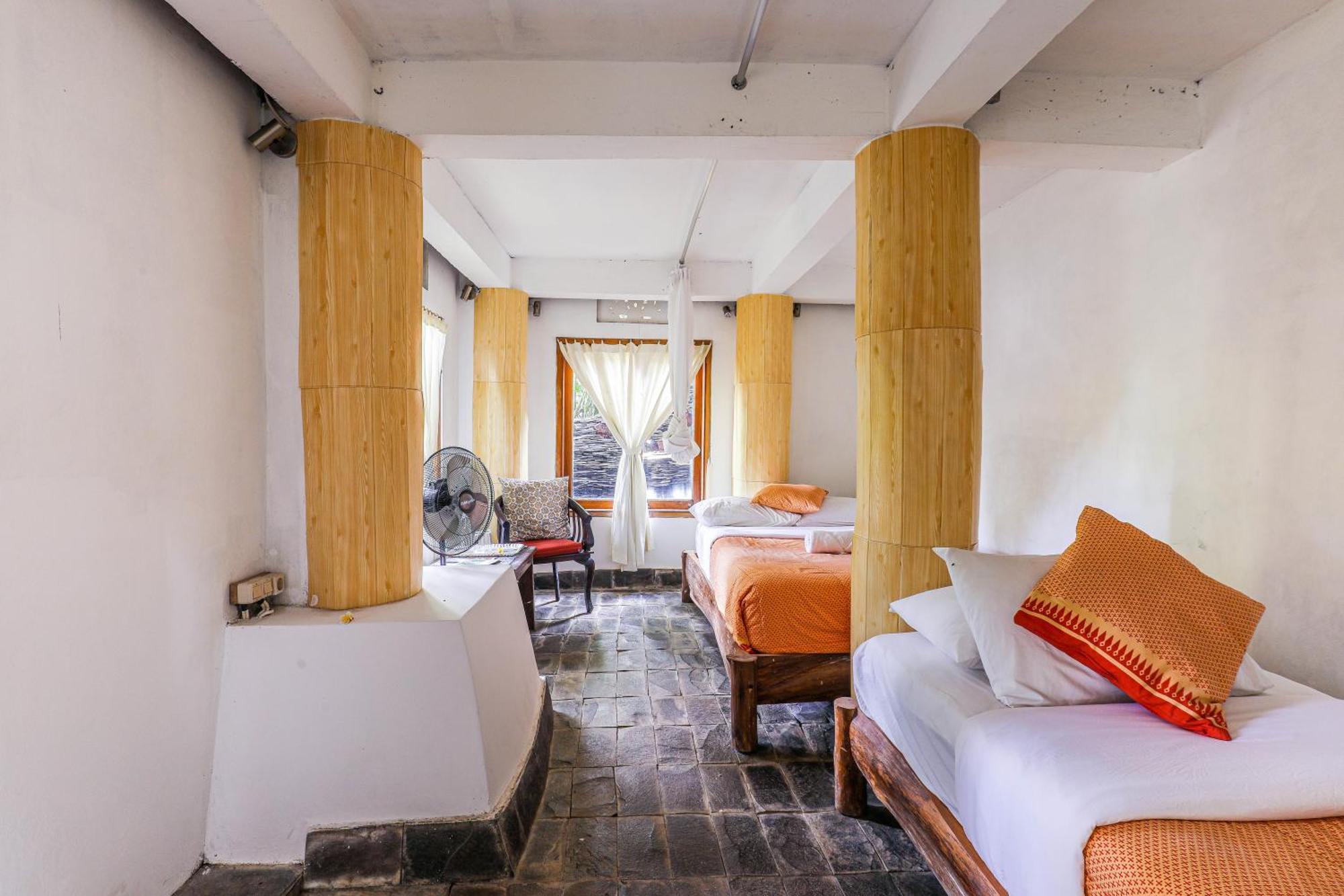 Omunity Bali Hotel Singaraja Eksteriør billede