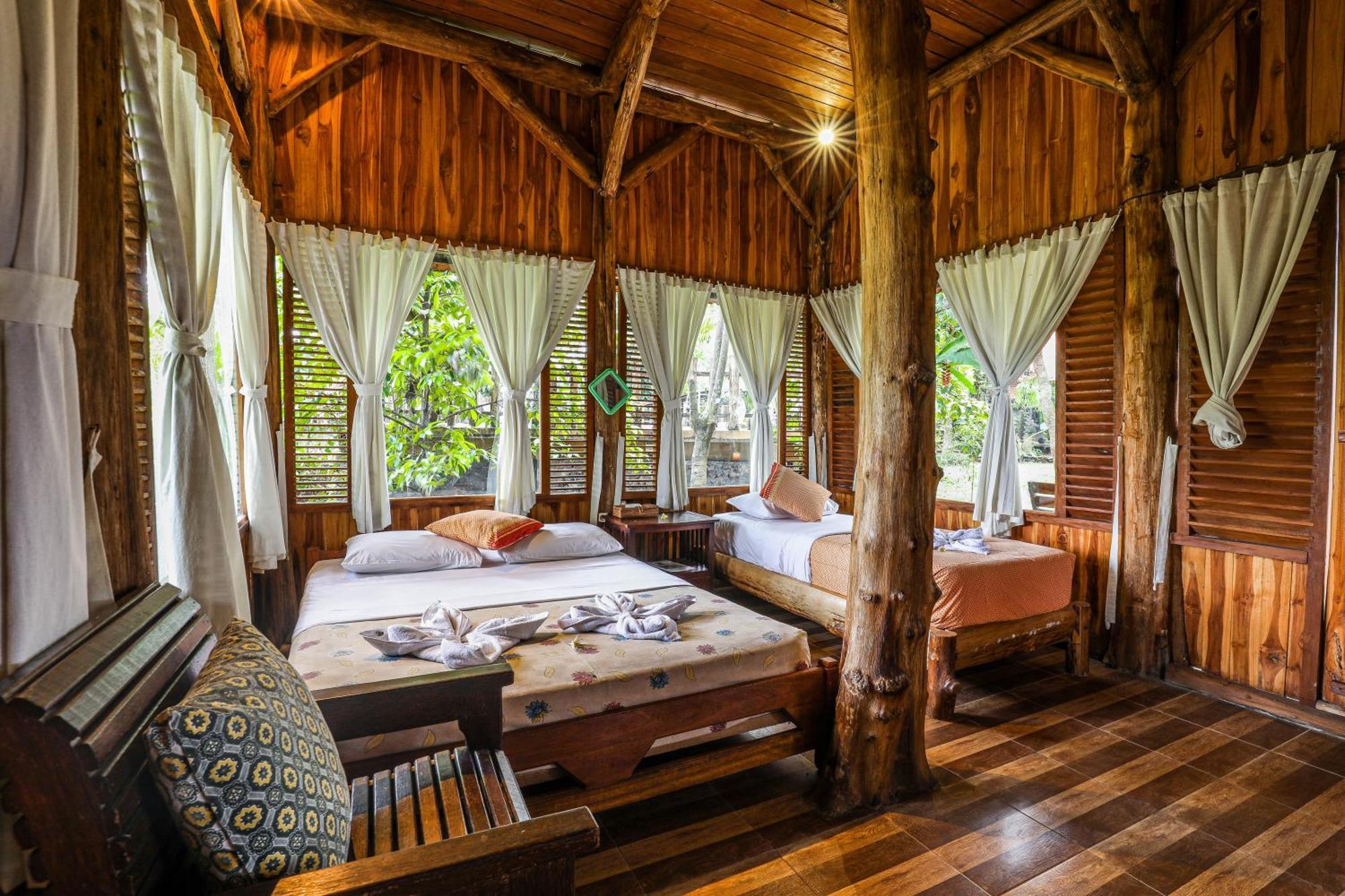 Omunity Bali Hotel Singaraja Eksteriør billede