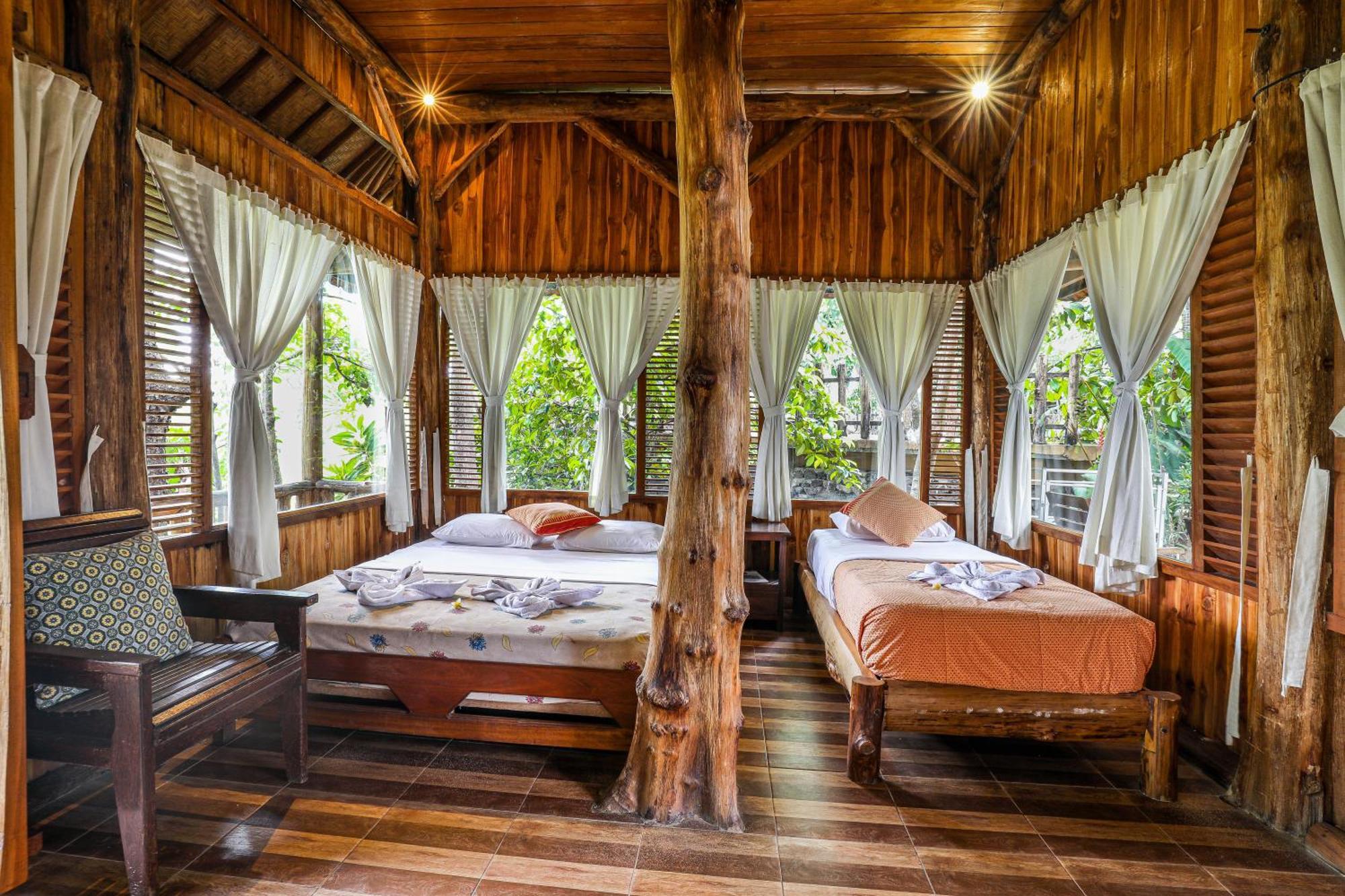 Omunity Bali Hotel Singaraja Eksteriør billede