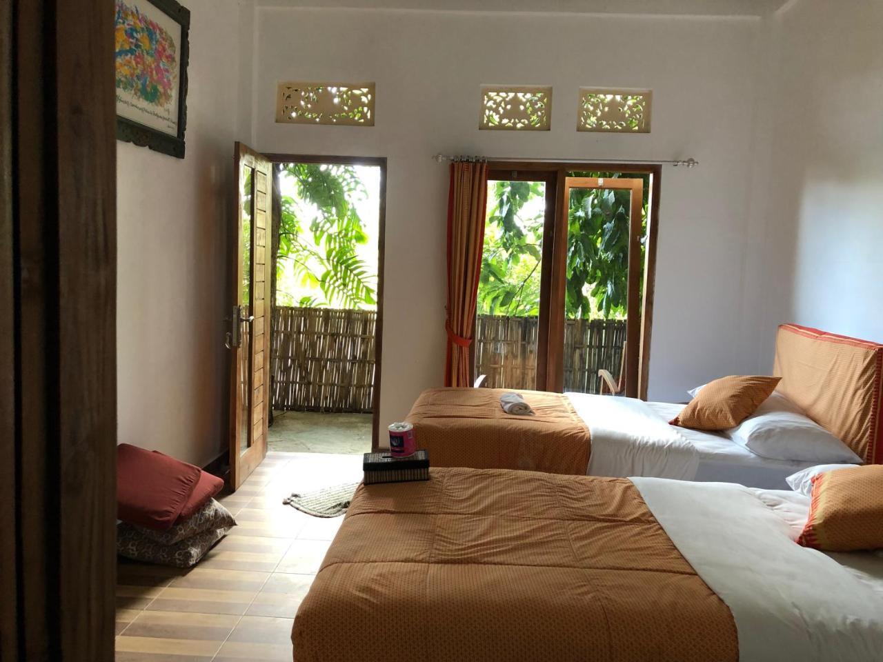 Omunity Bali Hotel Singaraja Eksteriør billede