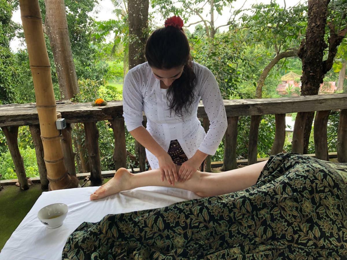 Omunity Bali Hotel Singaraja Eksteriør billede